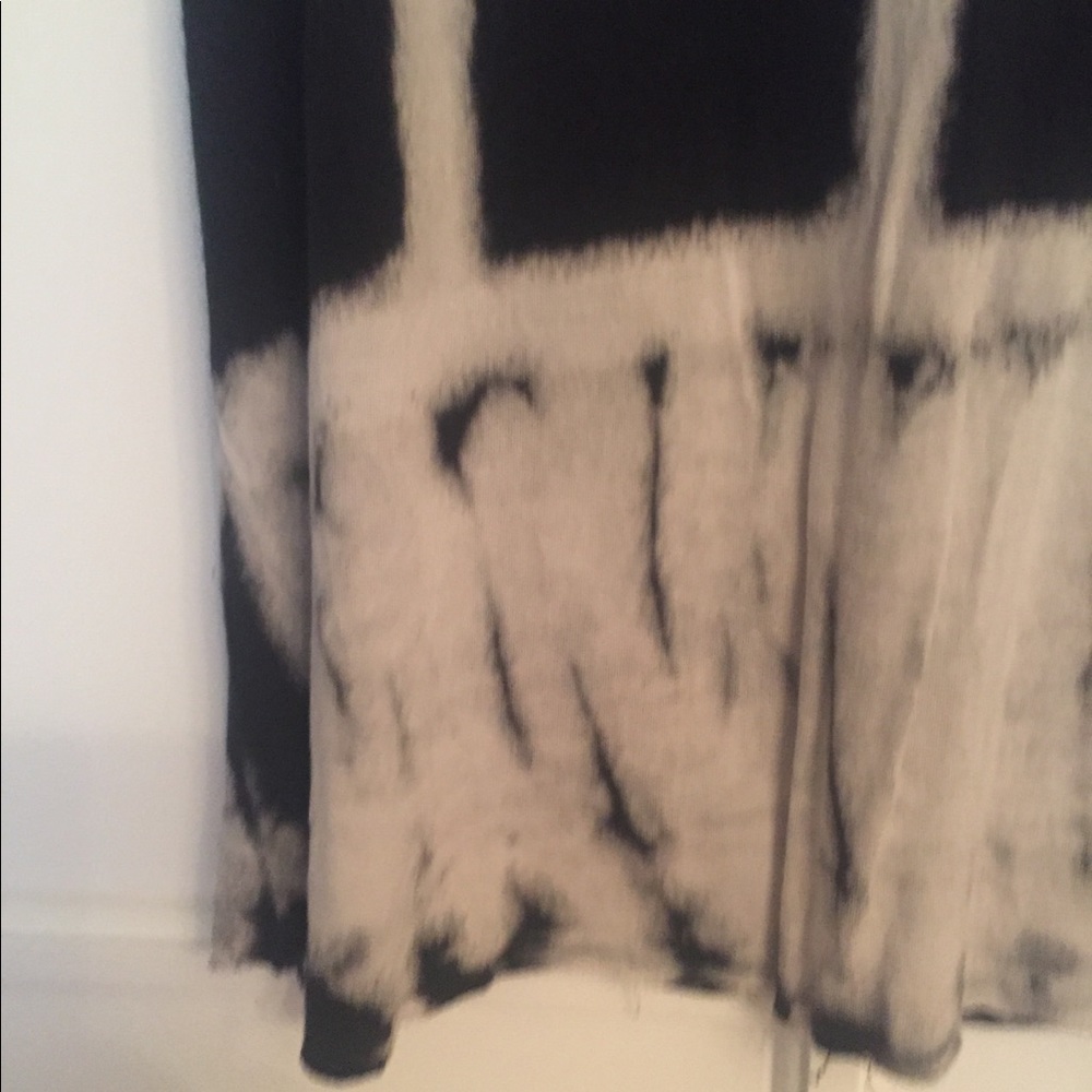 Designer t - Picture 3 of 4